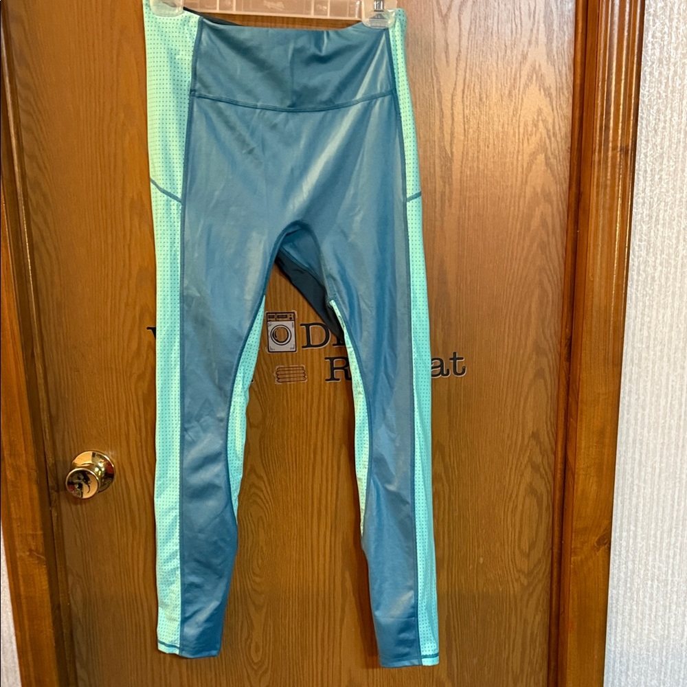 Set of Women Blue and Aqua Leggings with matching sports bra